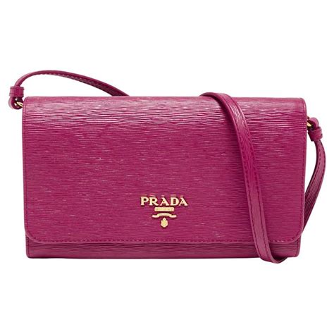 prada pink saffiano wallet